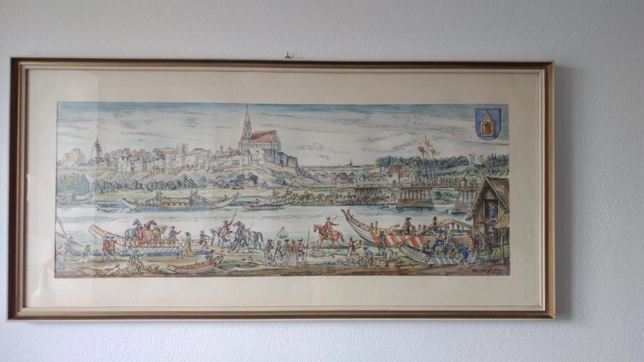 Neuöttinger Stadtblick Exterior foto